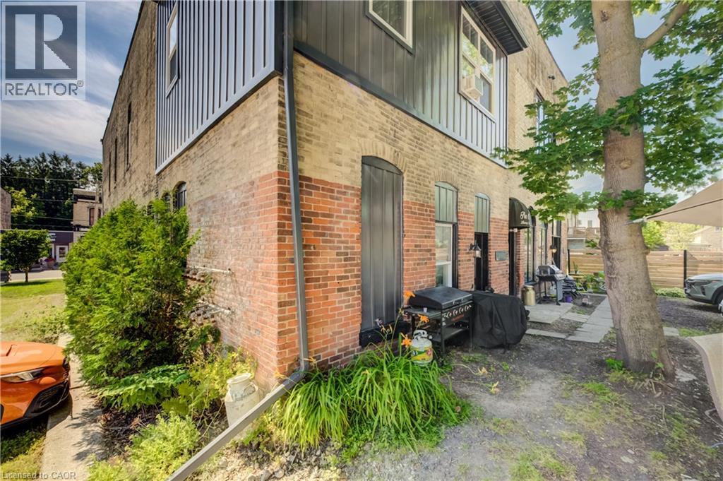 422-430 Turnberry Street Property Photo 30