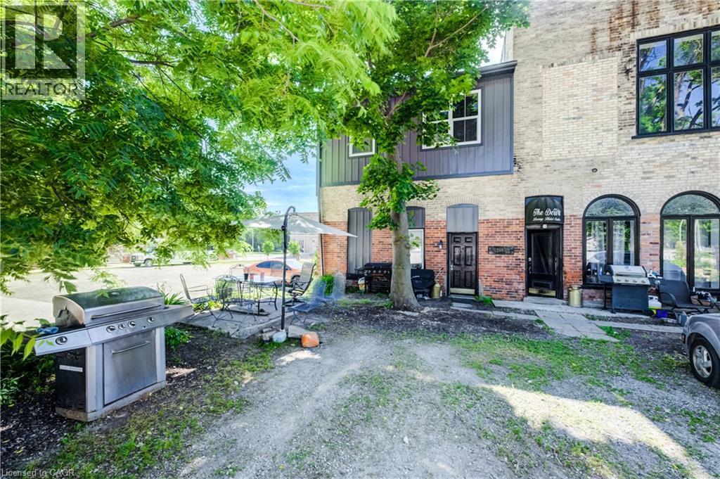 422-430 Turnberry Street Property Photo 32