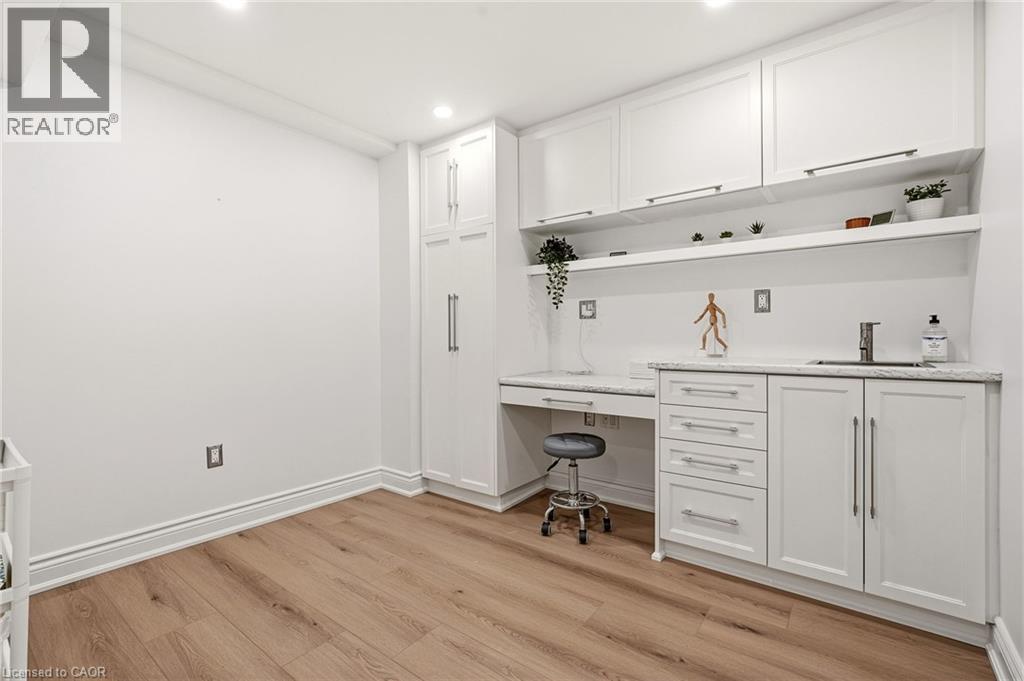 326 Wilson Street E Unit# N.suite Property Photo 27