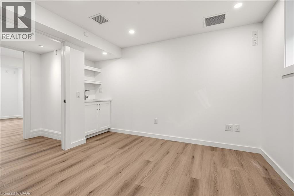 326 Wilson Street E Unit# N.suite Property Photo 36