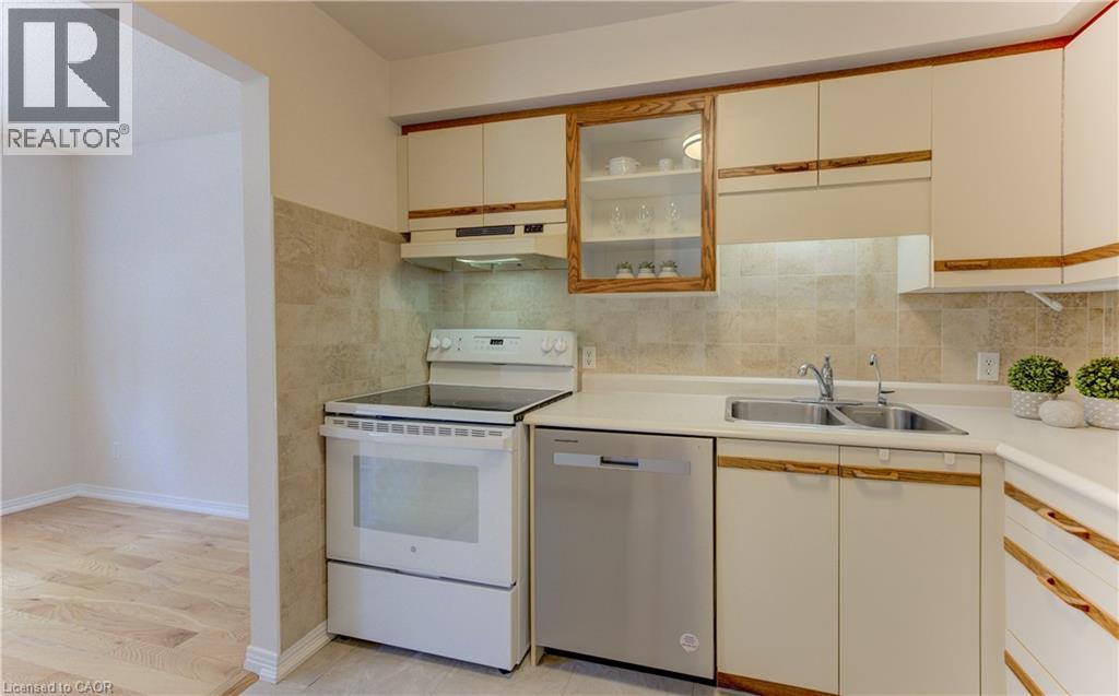 360 Cornridge Place Unit# 4 Property Photo 7