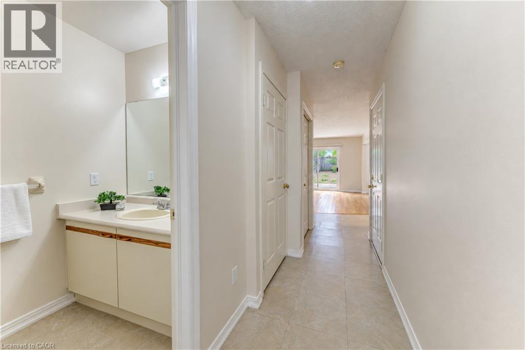 360 Cornridge Place Unit# 4 Property Photo 13
