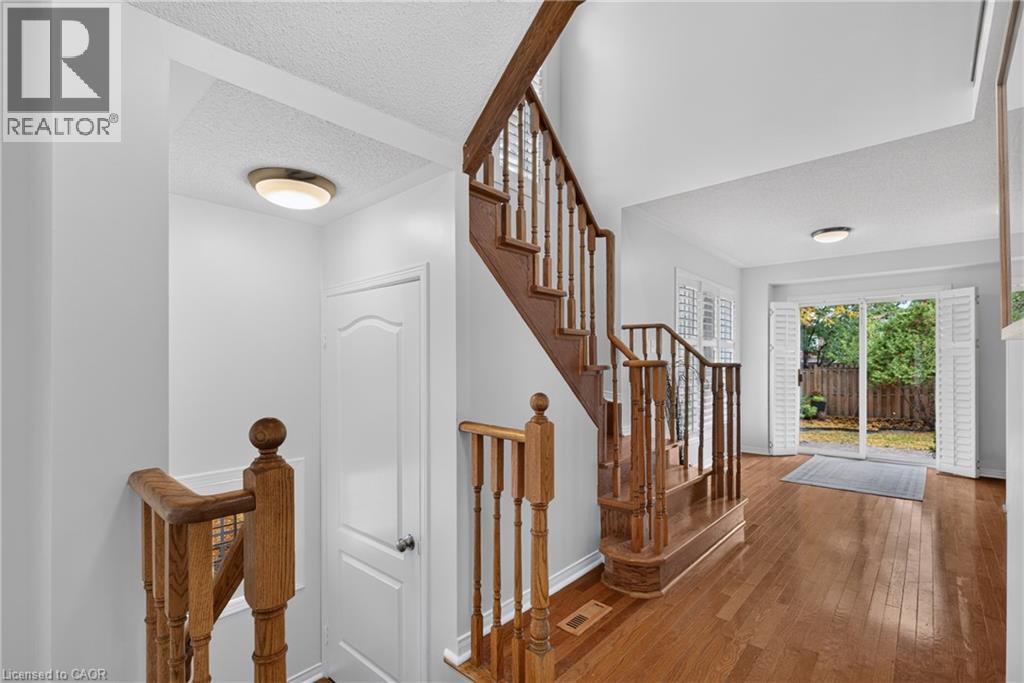 5555 Linwell Place Property Photo 11