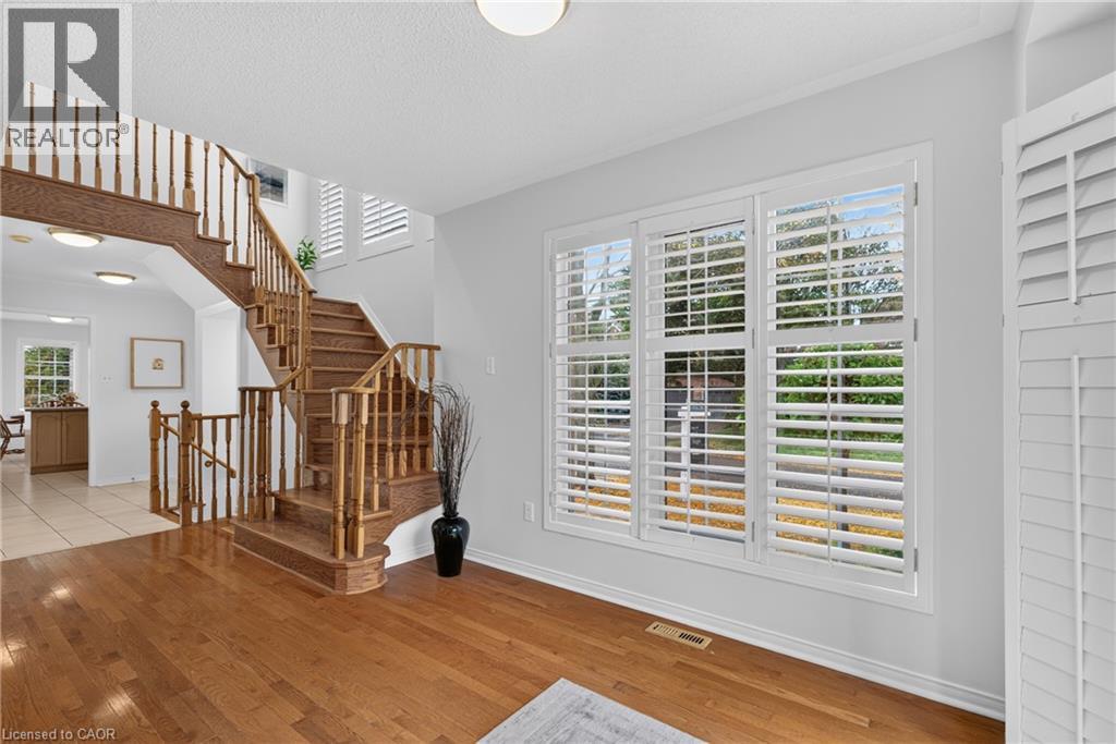 5555 Linwell Place Property Photo 17