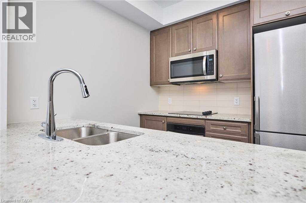 600 North Service Road Unit# 504 Property Photo 15