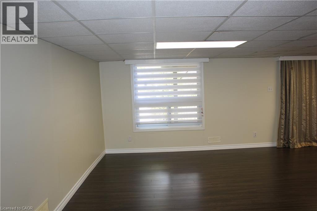 184 Northampton Crescent Unit# B Property Photo 18
