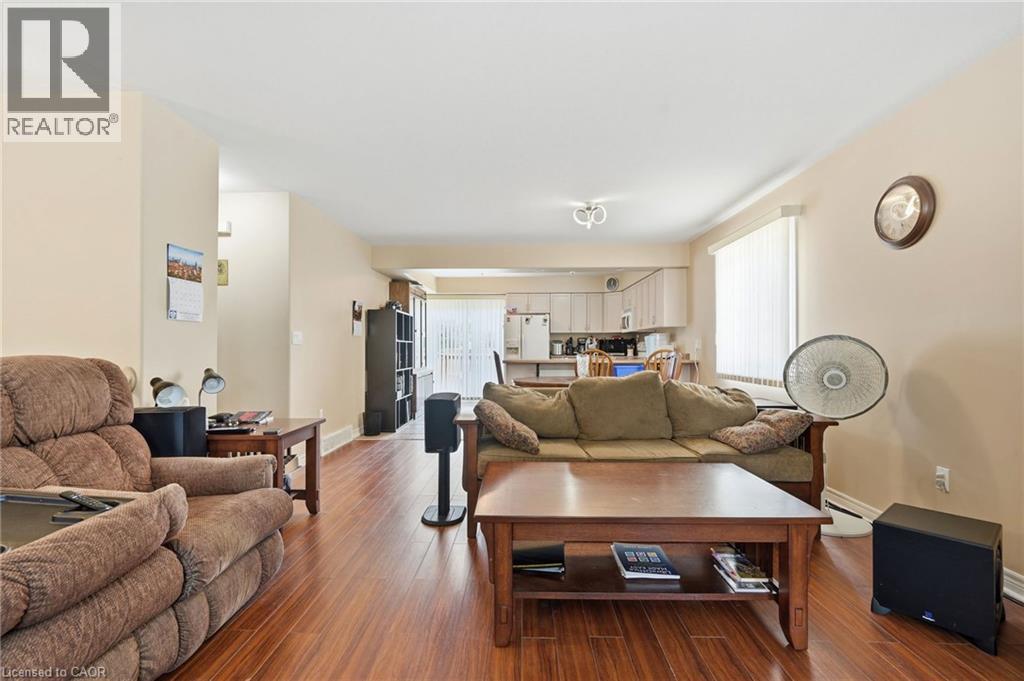 58 Saturn Road Property Photo 5