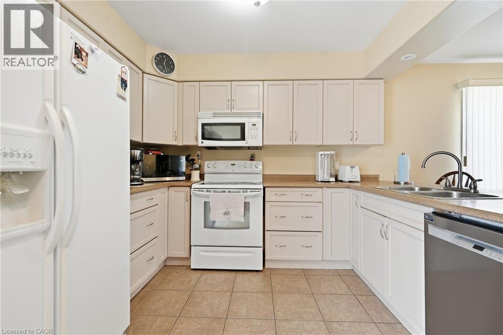 58 Saturn Road Property Photo 8