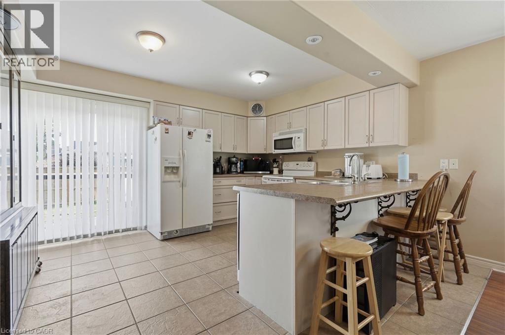 58 Saturn Road Property Photo 9