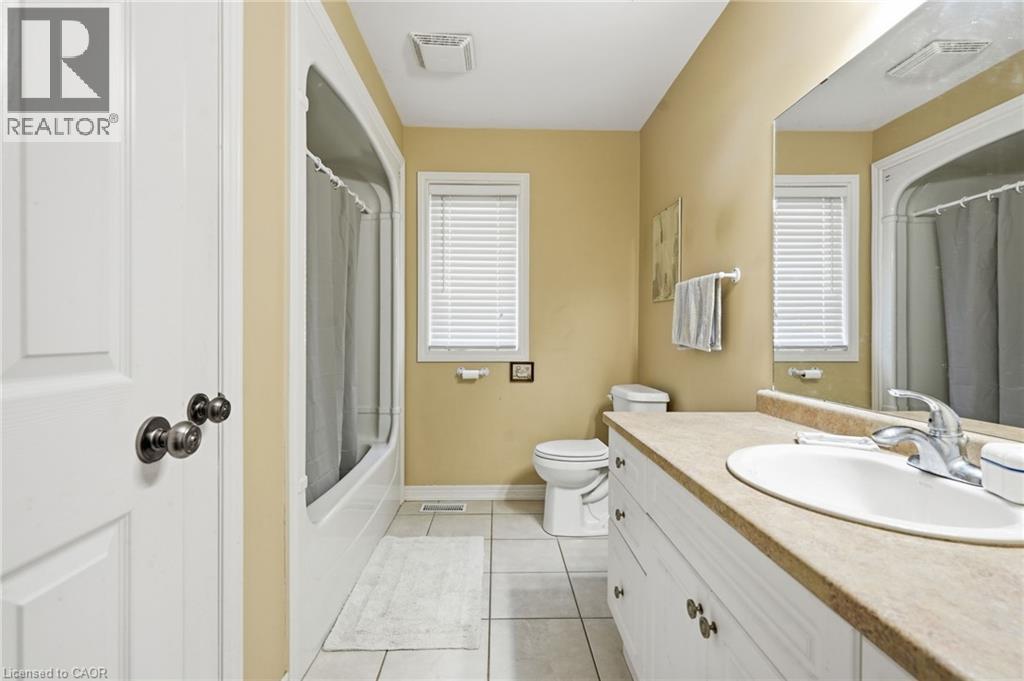 58 Saturn Road Property Photo 11