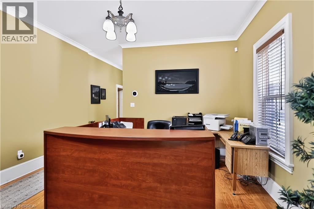 241 Brant Avenue Property Photo 14