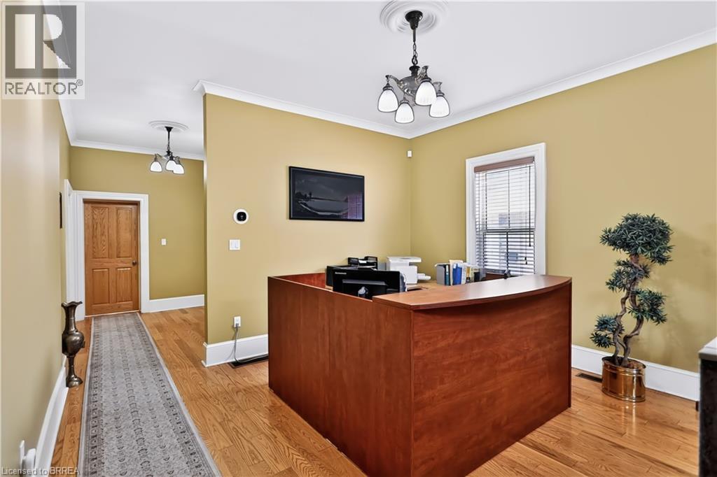 241 Brant Avenue Property Photo 15