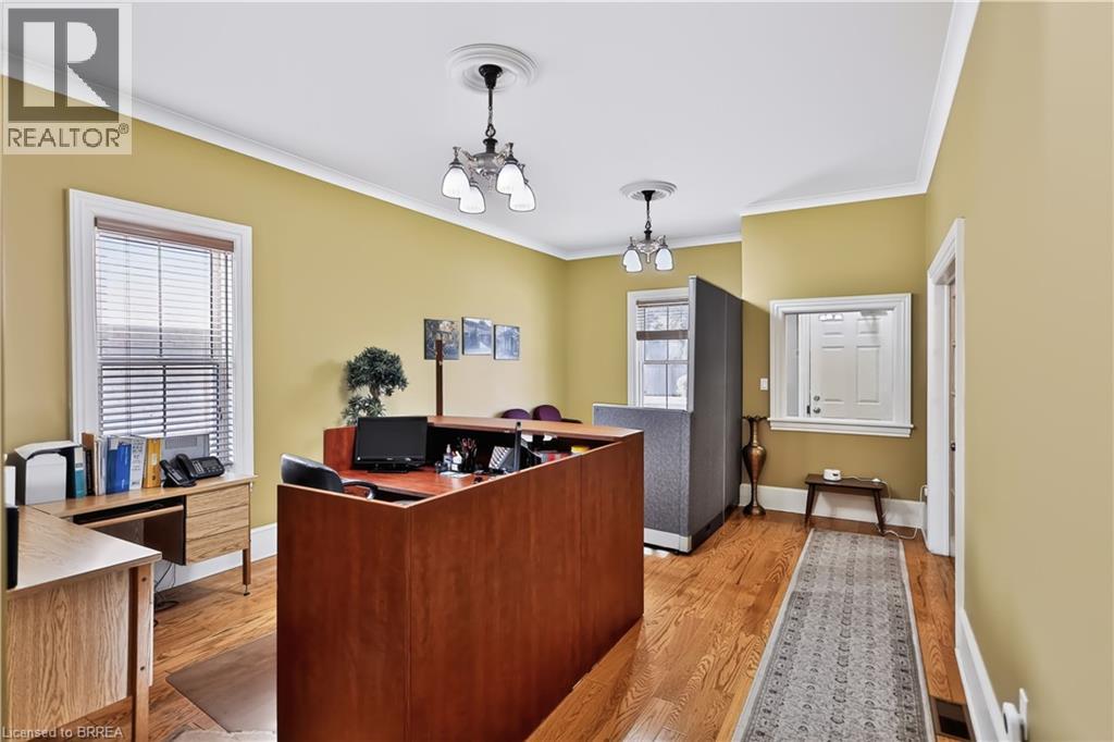 241 Brant Avenue Property Photo 16