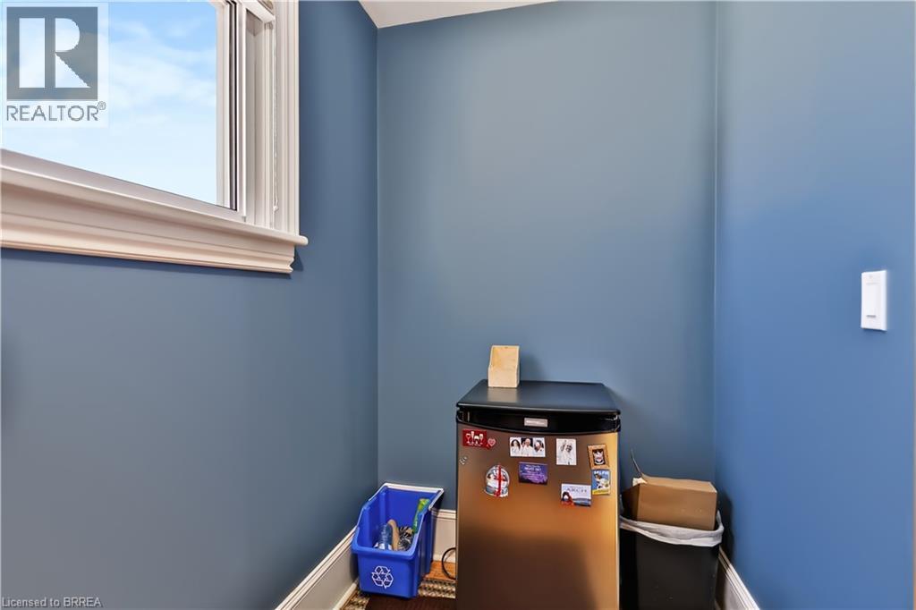 241 Brant Avenue Property Photo 22