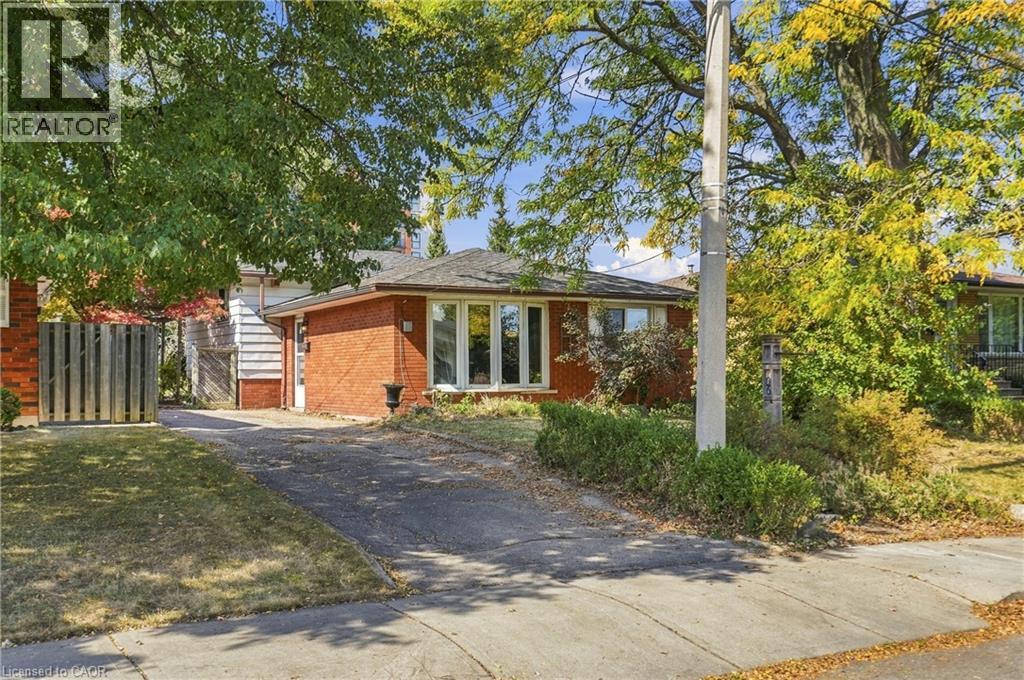 106 Victor Boulevard Property Photo 1