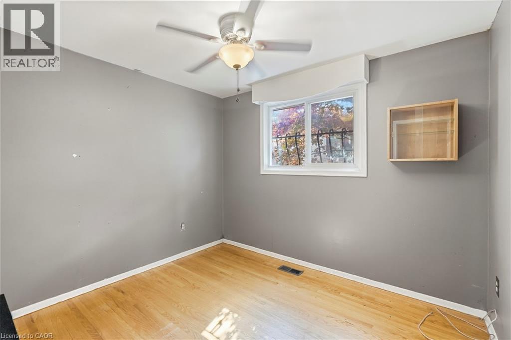 106 Victor Boulevard Property Photo 16