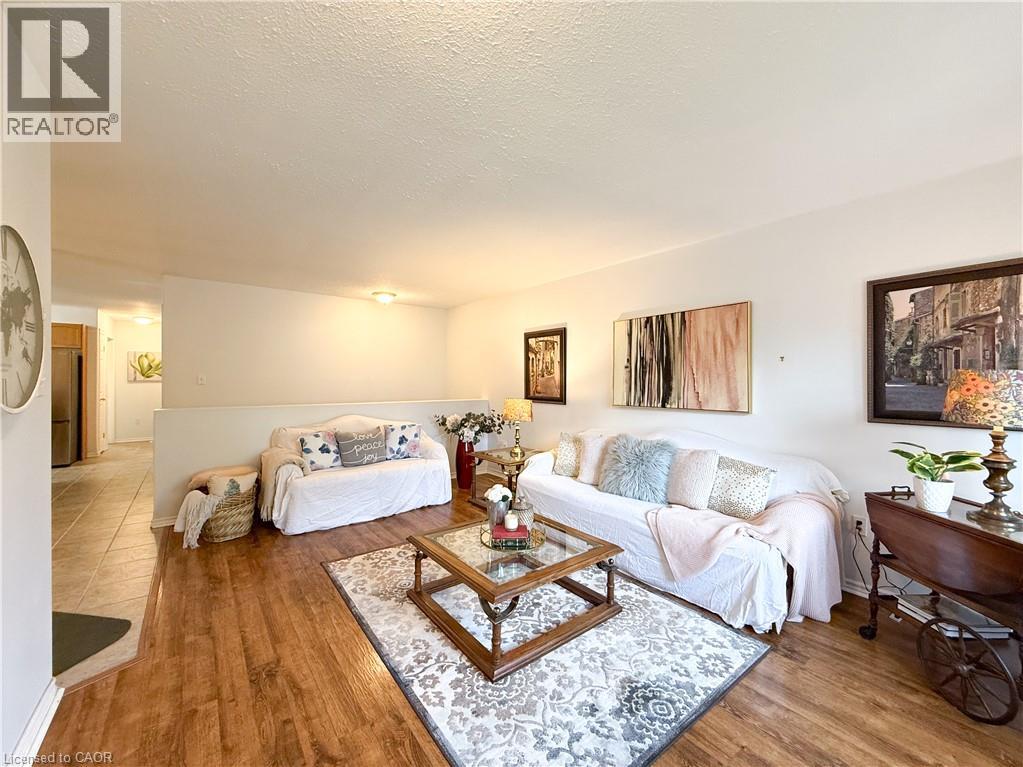 33a Lingwood Drive Property Photo 4