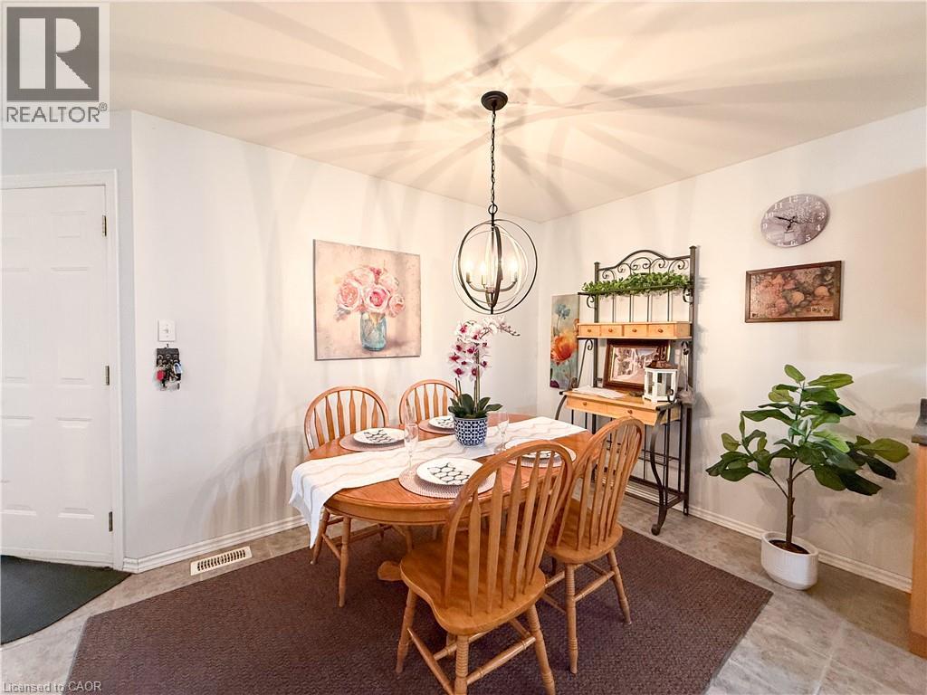 33a Lingwood Drive Property Photo 8
