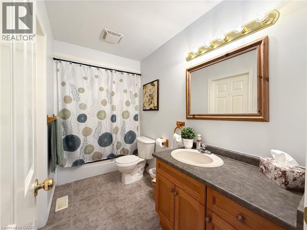 33a Lingwood Drive Property Photo 18