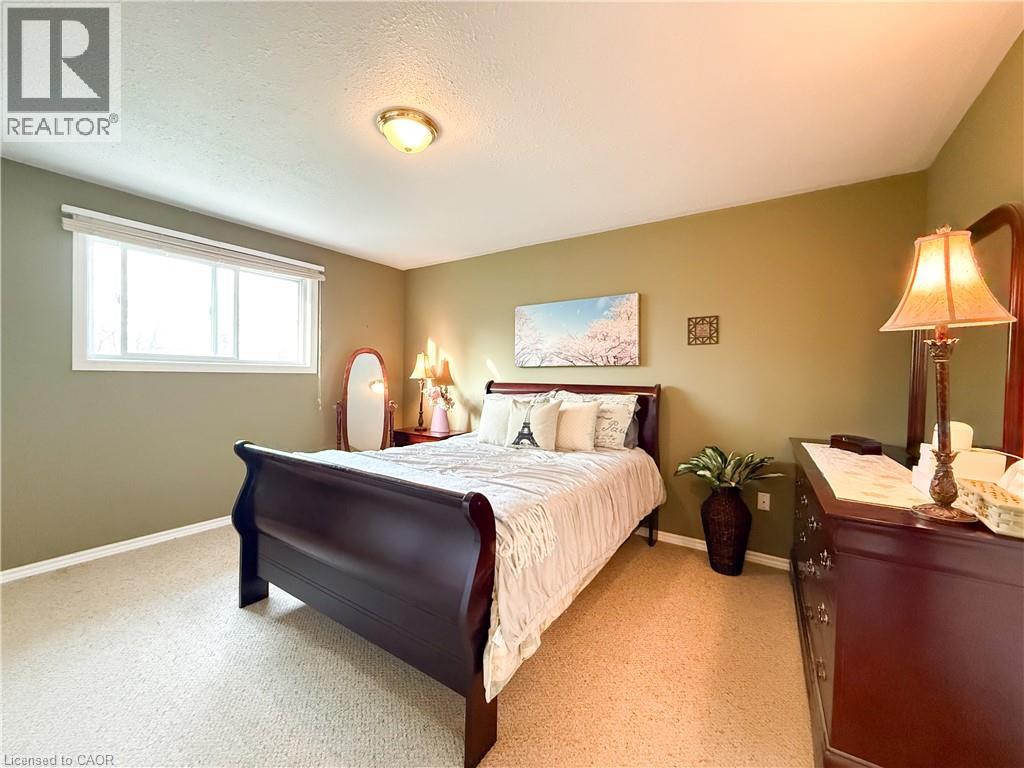 33a Lingwood Drive Property Photo 19
