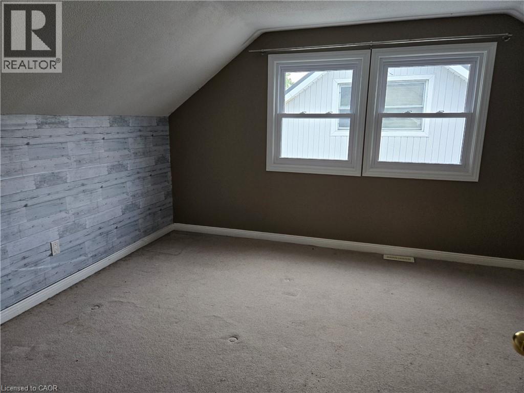 325 Simpson Avenue Property Photo 11