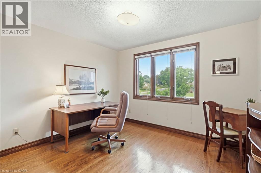 4 Nellida Crescent Property Photo 28