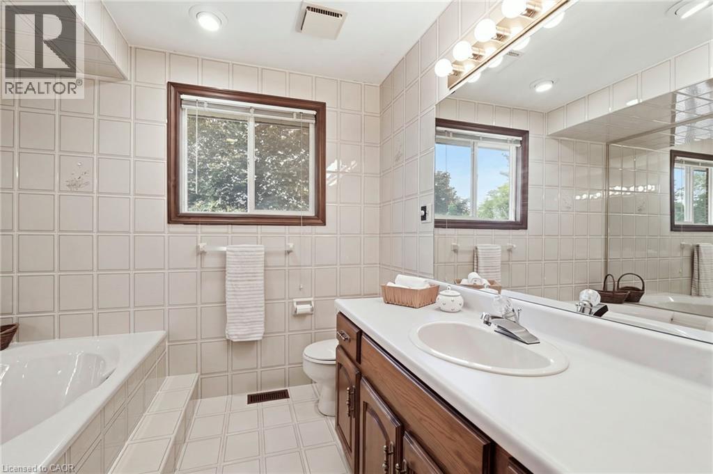 4 Nellida Crescent Property Photo 31
