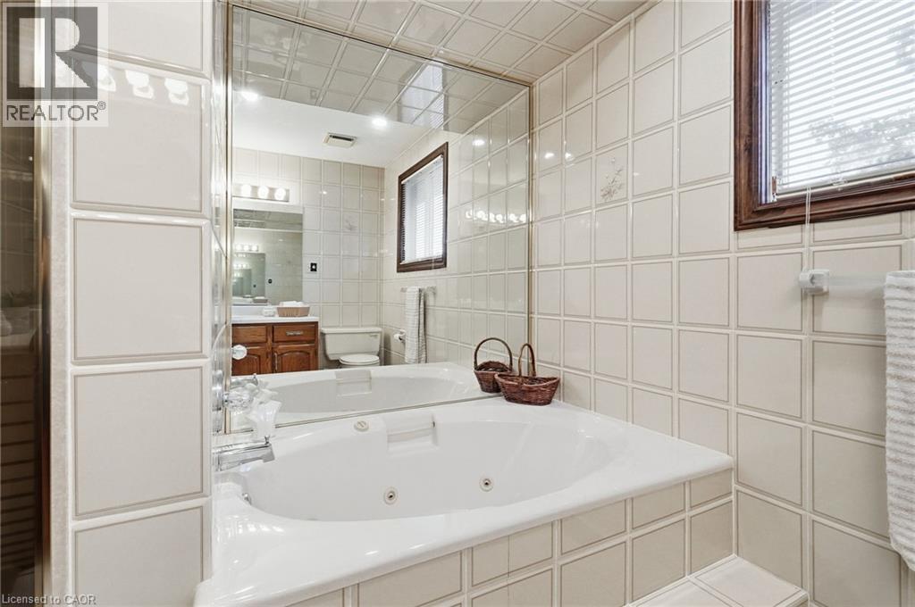 4 Nellida Crescent Property Photo 33