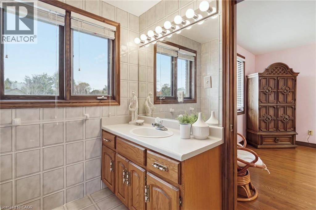 4 Nellida Crescent Property Photo 36