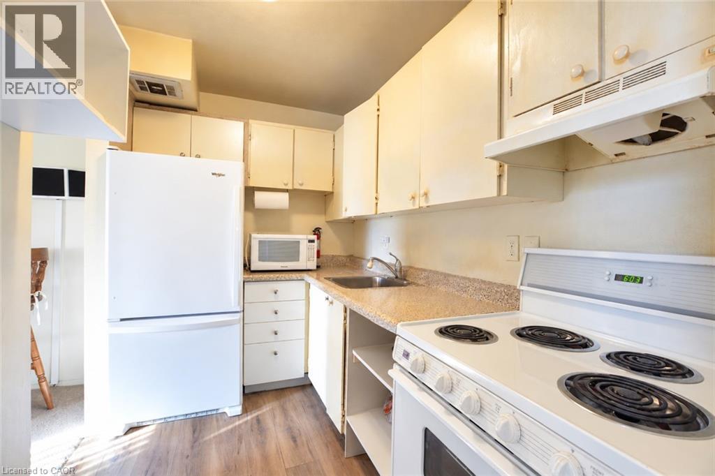 15 Nicklaus Drive Unit# 804 Property Photo 5