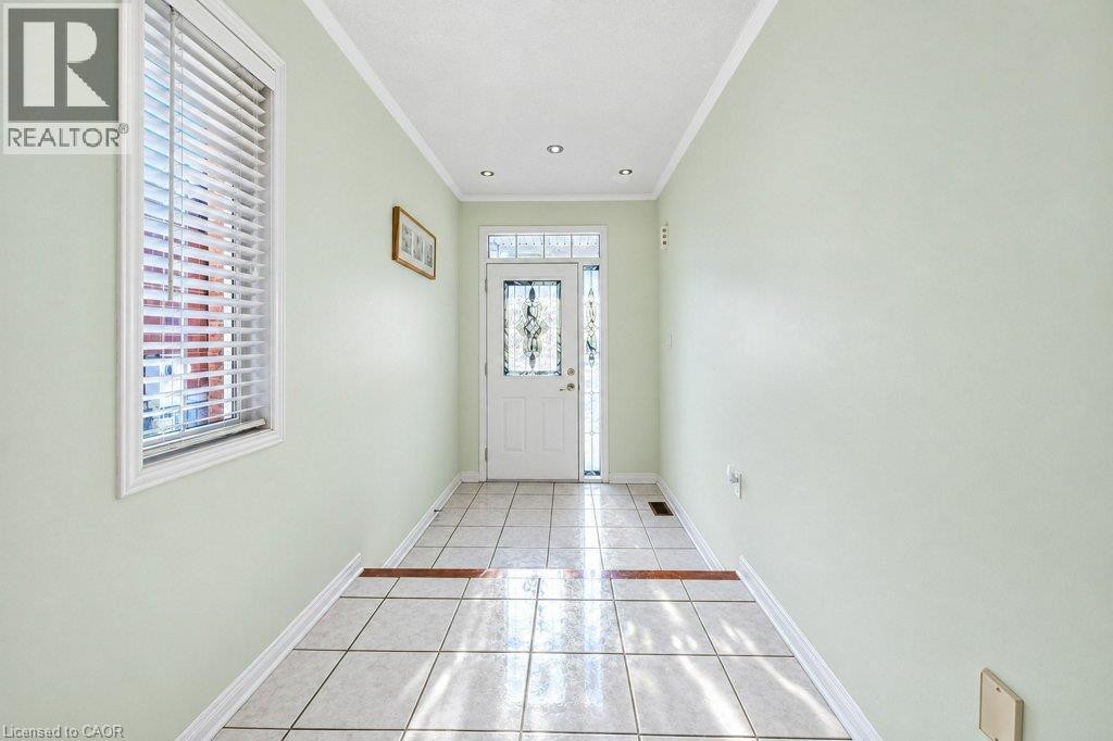 6484 Skipper Way Property Photo 5