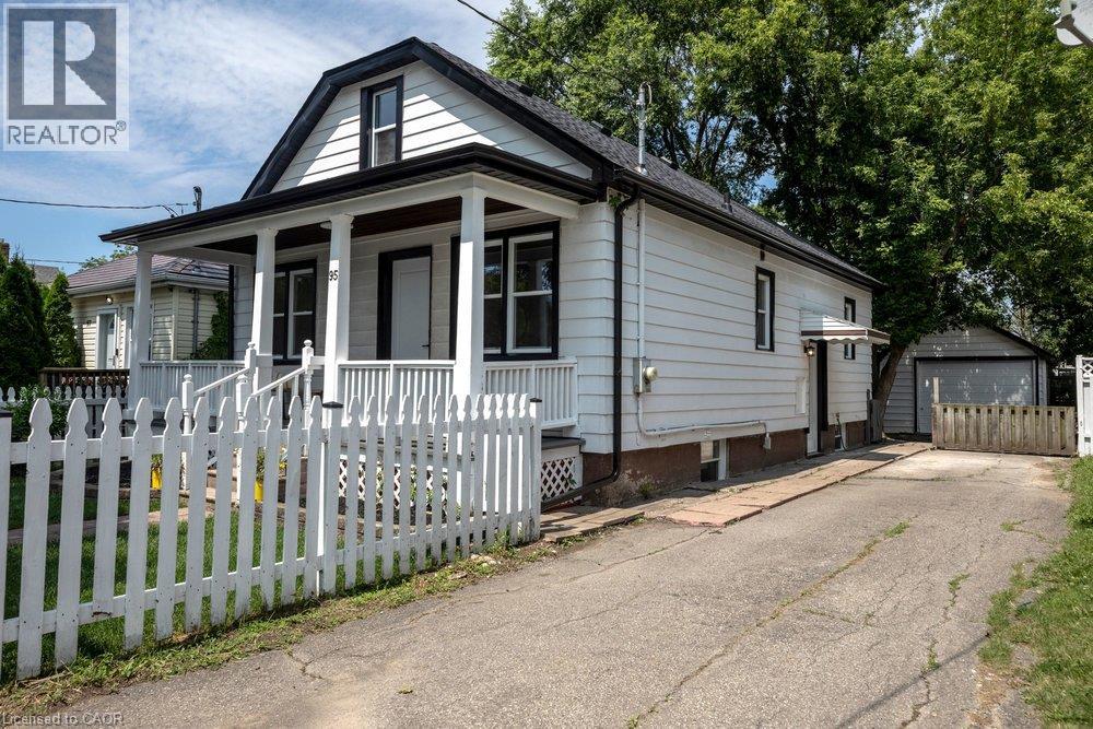 95 Chetwood Street Property Photo 2