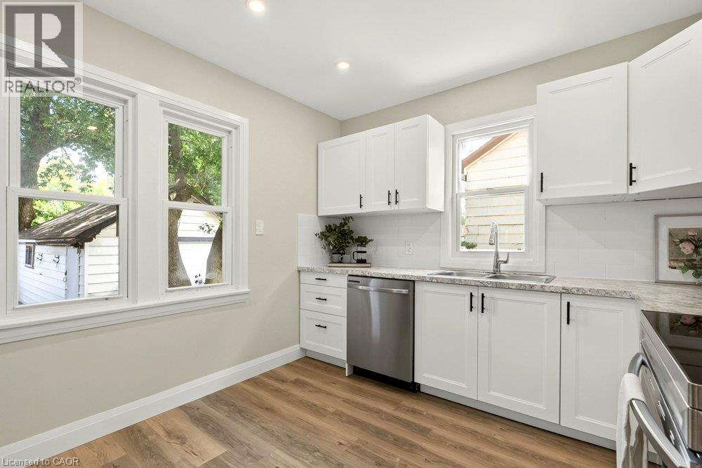 95 Chetwood Street Property Photo 14