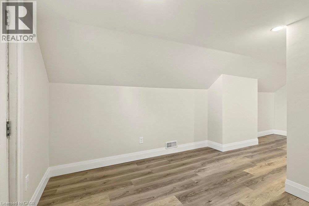 95 Chetwood Street Property Photo 31