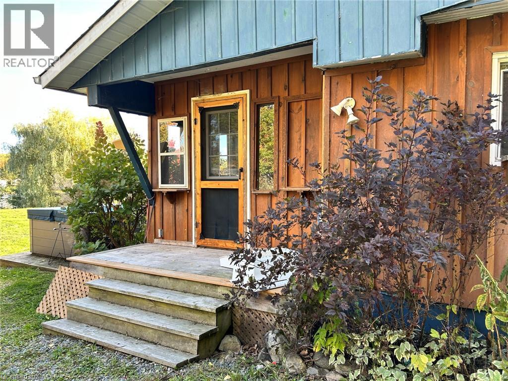 462 Waterfalls Road Property Photo 3