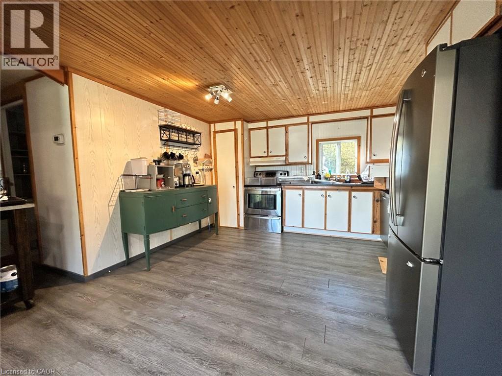 462 Waterfalls Road Property Photo 11