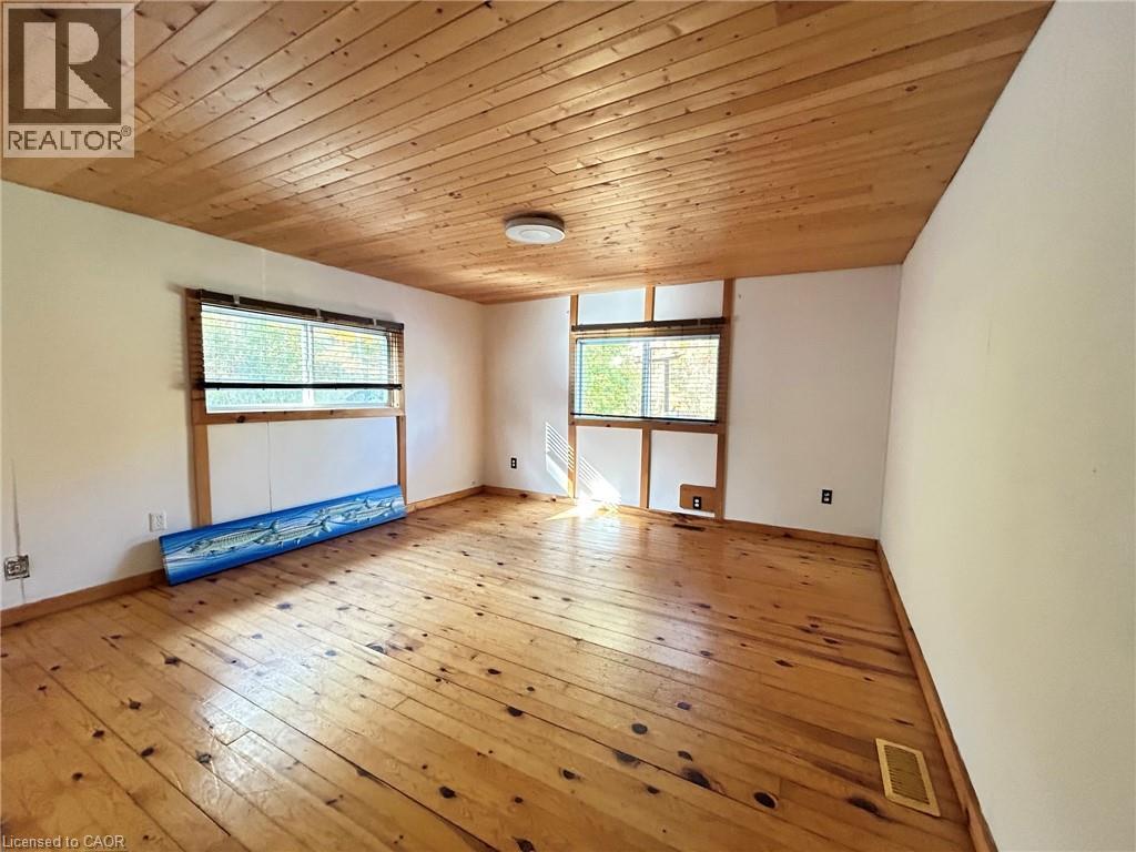 462 Waterfalls Road Property Photo 14