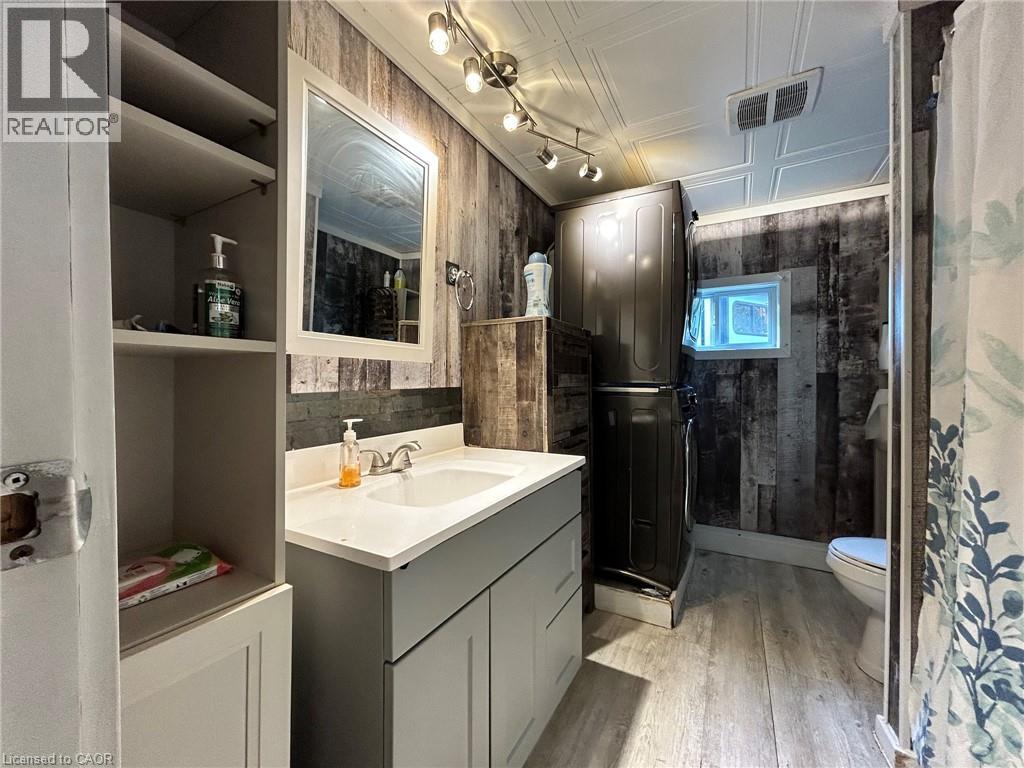 462 Waterfalls Road Property Photo 18