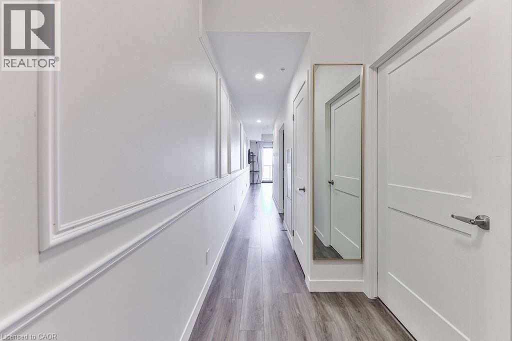 15 Queen Street Unit# 1806 Property Photo 5