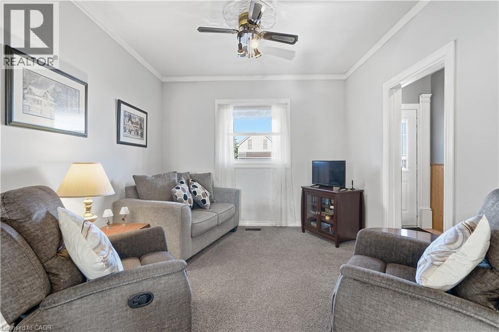 16 Albemarle Street Property Photo 11