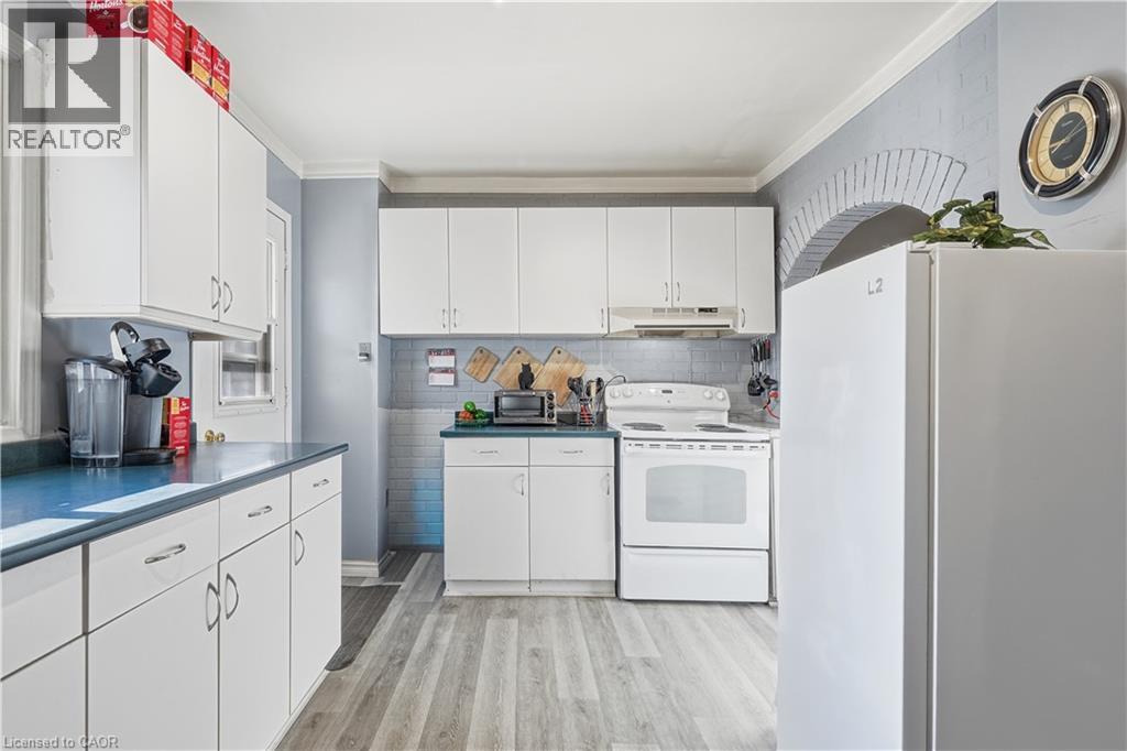 16 Albemarle Street Property Photo 18