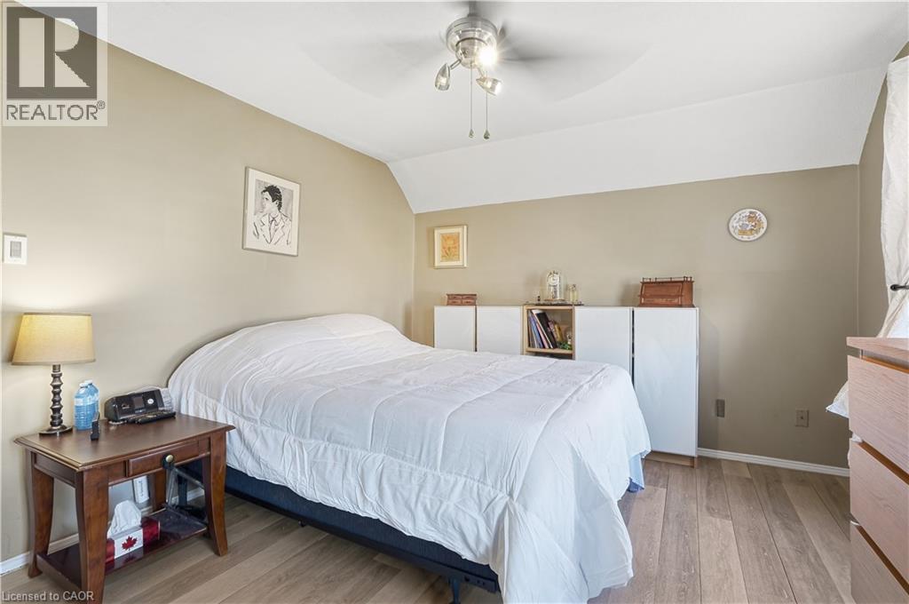 16 Albemarle Street Property Photo 24