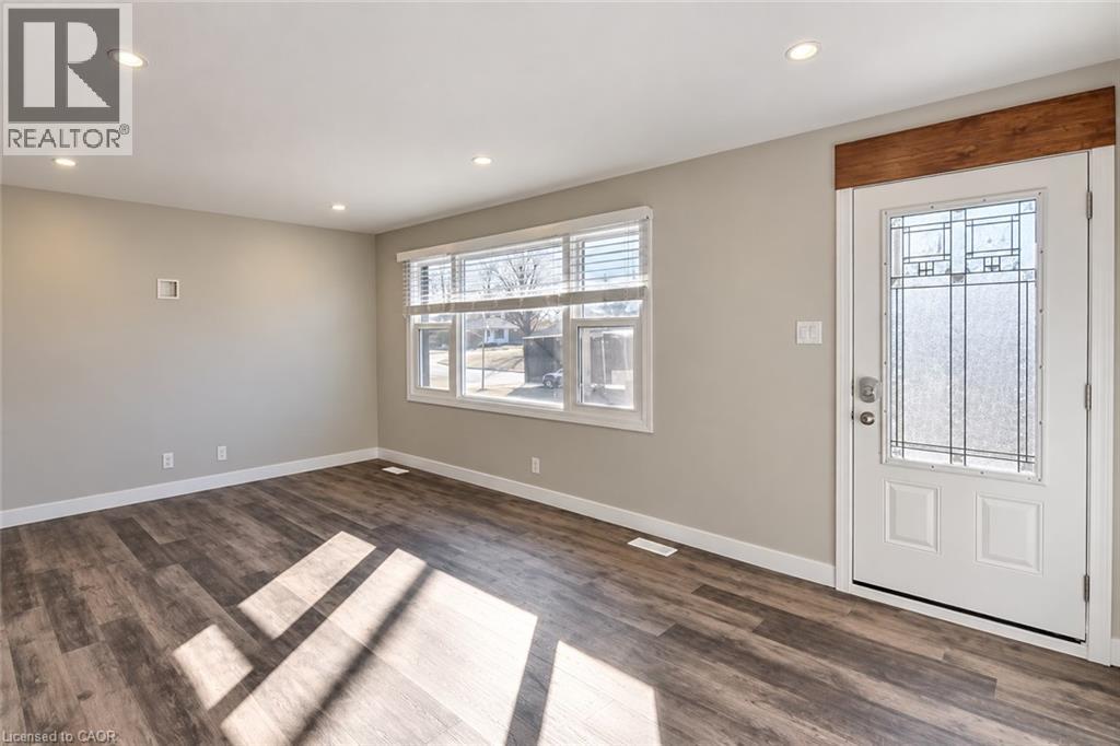 134 Oakside Street Property Photo 2
