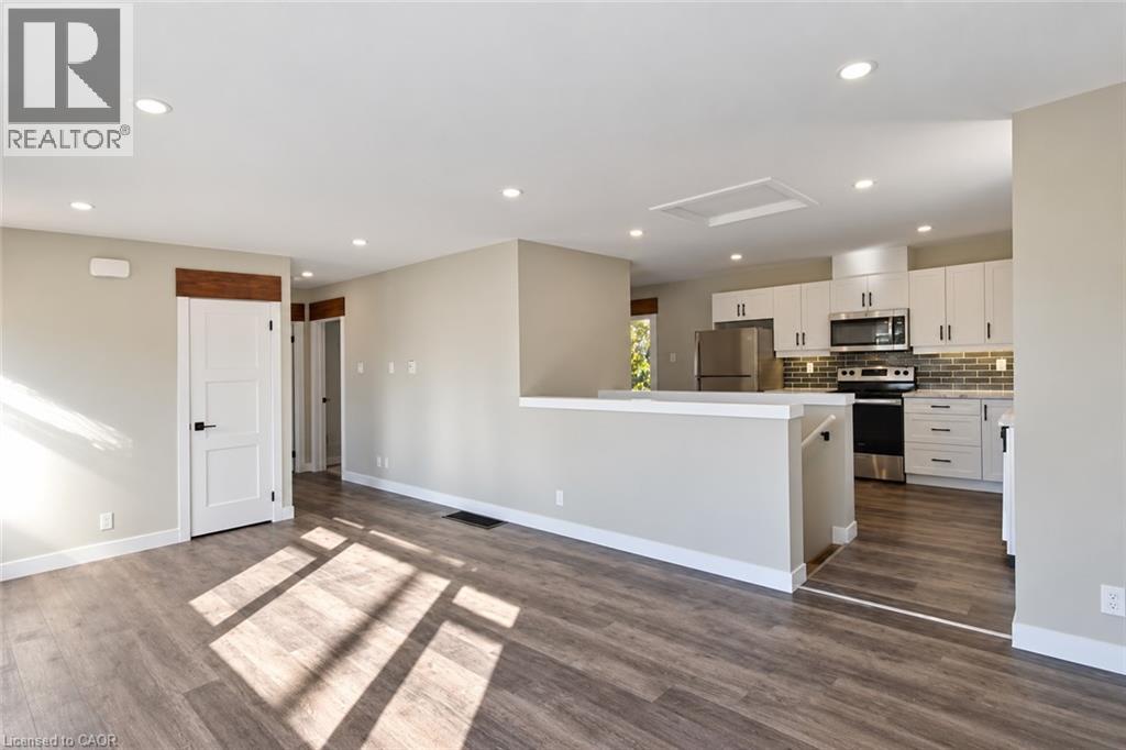 134 Oakside Street Property Photo 3