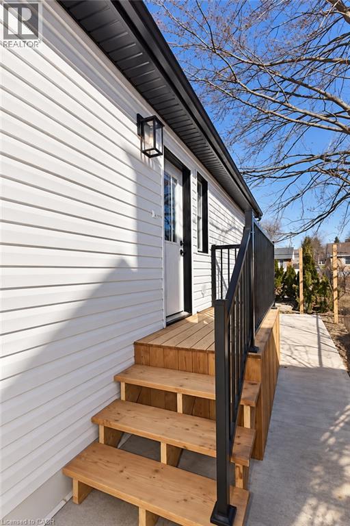 134 Oakside Street Property Photo 11