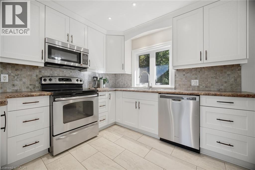 18 Delsey Street Property Photo 17