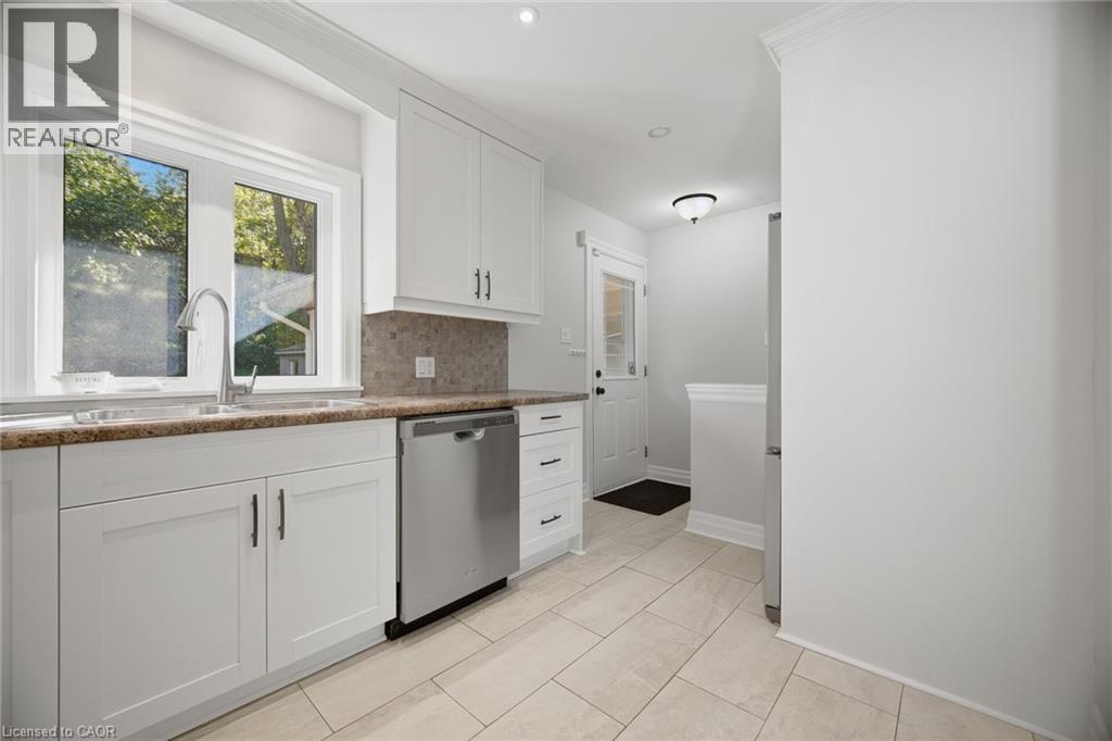 18 Delsey Street Property Photo 19