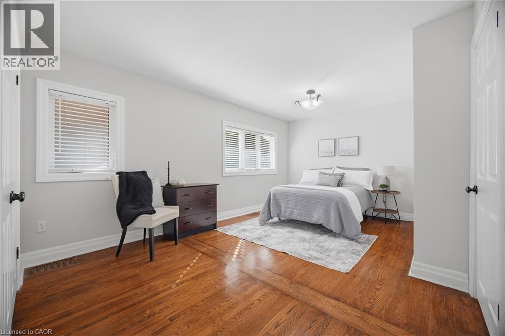 18 Delsey Street Property Photo 22