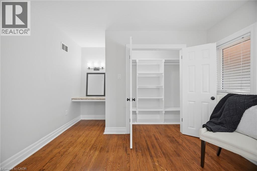 18 Delsey Street Property Photo 24