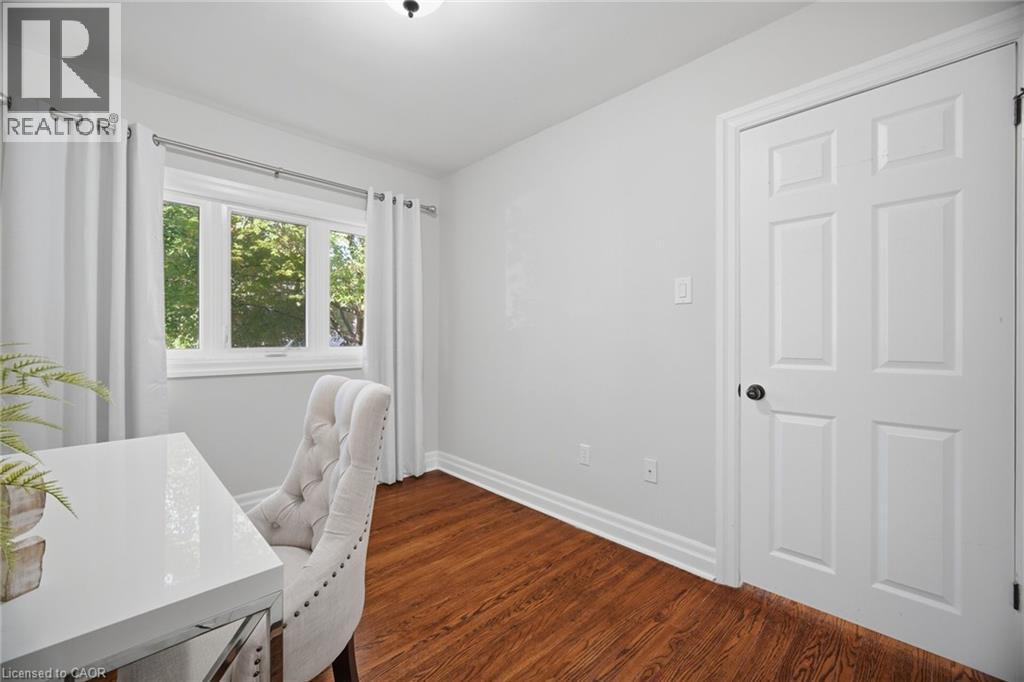 18 Delsey Street Property Photo 26